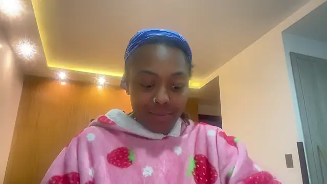 ChocolateCakeQueen online show from January 17, 3:36 am