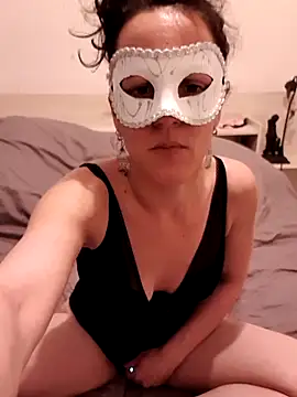 Masquegirlmysterious online show from March 17, 1:04 pm