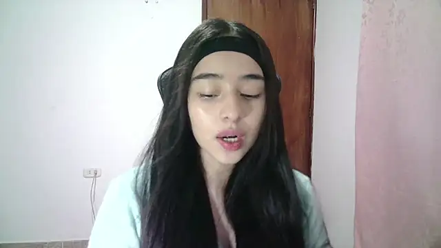 Snapshot of aineangeel chatting on September 10, 12:43 am aineangeel online show from September 10, 12:43 am