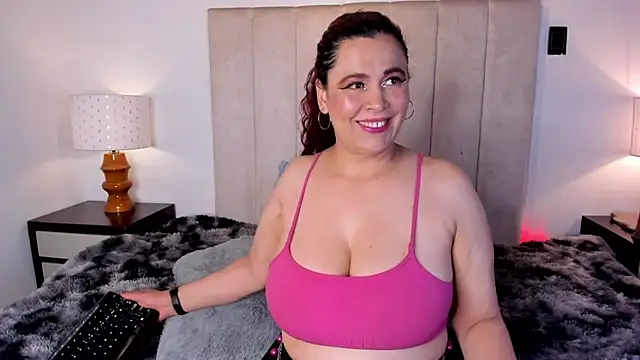 MarthinaBaker online show from March 27, 12:17 pm