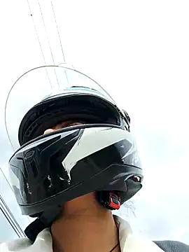 Emily Wane online show from November 5, 6:57 pm