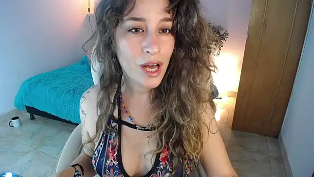 Snapshot of Paula_Paz chatting on September 18, 3:21 pm Paula Paz online show from September 18, 3:21 pm