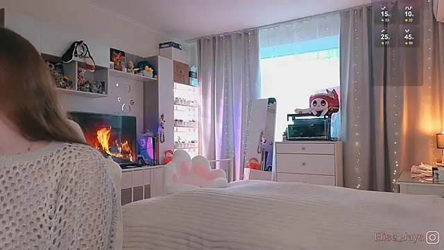 elisejays online show from September 20, 12:58 pm