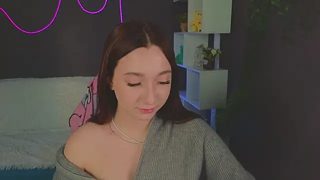 YasmineWest online show from October 15, 2:14 am