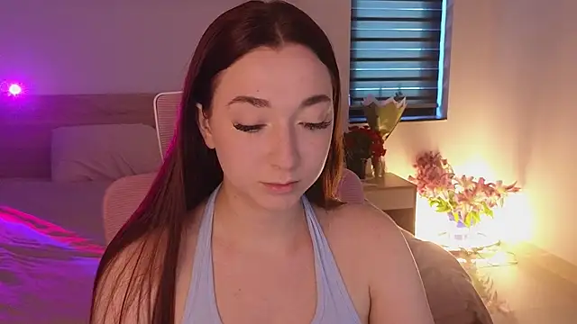 YasmineWest online show from May 21, 12:30 am