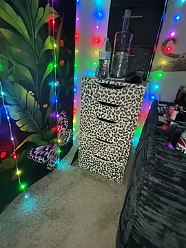 fatfabulous1981 online show from May 22, 1:58 am