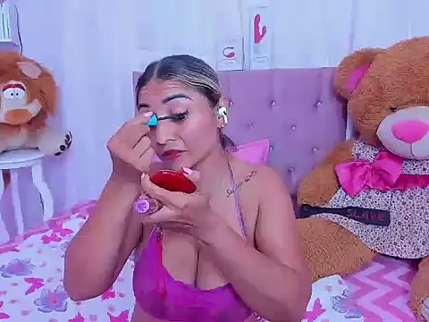 milf bigass  online show from May 13, 4:24 pm