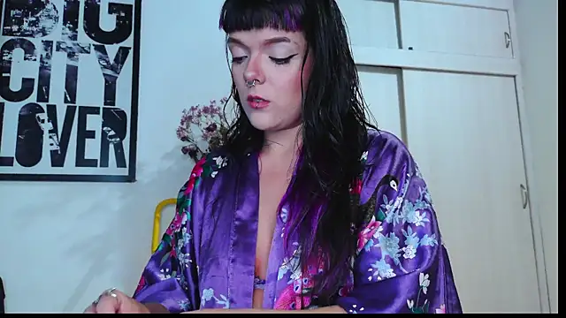 purple em69 online show from May 23, 6:23 am