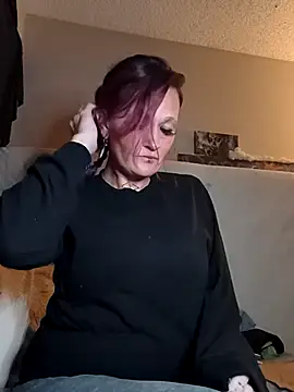 renegade vyxxen online show from February 19, 9:53 am