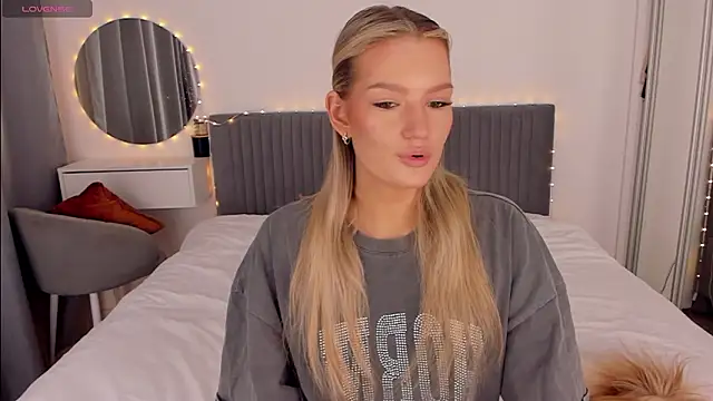 CassieRayss online show from February 10, 2:53 pm