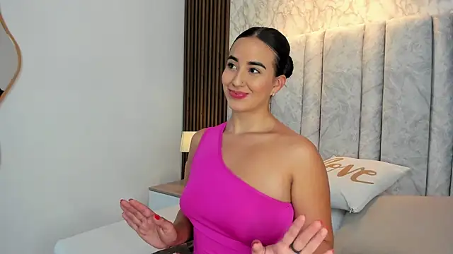 Candy  sweetx online show from September 18, 12:58 pm