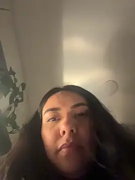 PetitLumiere online show from February 3, 5:05 am