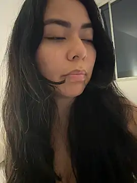 PetitLumiere online show from February 4, 6:49 am