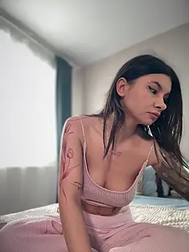 Wet Aarya  online show from May 4, 1:26 pm