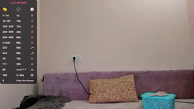 Kimmberr online show from June 6, 4:41 am