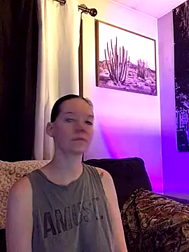 Snapshot of SidneyRaee chatting on September 22, 11:08 am SidneyRaee online show from September 22, 11:08 am