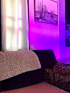 Snapshot of SidneyRaee chatting on September 23, 1:53 pm SidneyRaee online show from September 23, 1:53 pm