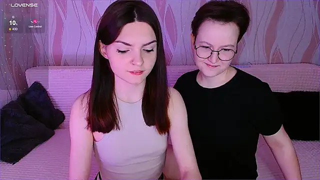  crazy baby  online show from December 22, 10:24 pm