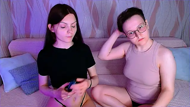  crazy baby  online show from May 19, 7:10 pm