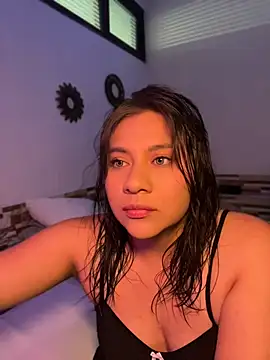 Nina-Eros1 online show from May 9, 8:55 pm