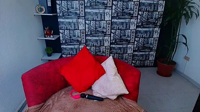 kassandra james online show from May 20, 1:19 pm