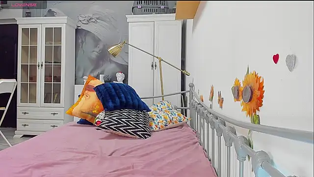 oorgasm cute online show from August 4, 3:40 pm