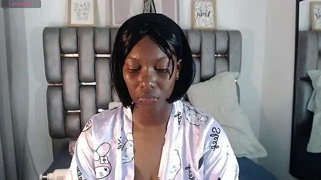 Sara Marks online show from May 20, 11:40 am
