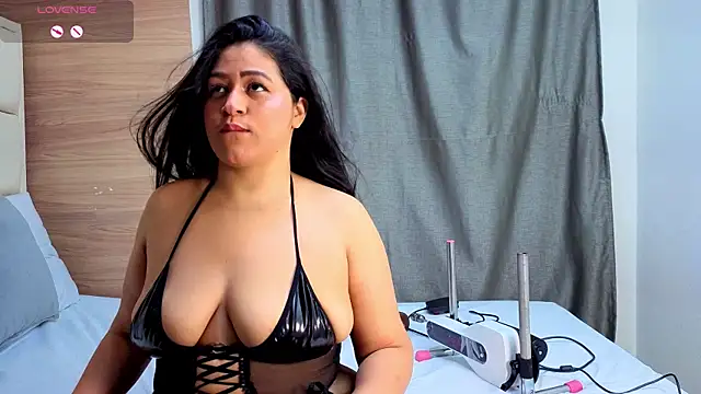 Salome Adams1 online show from May 11, 12:40 pm