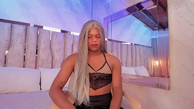ari monet online show from May 15, 11:57 am