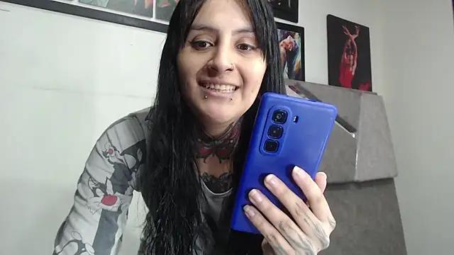 emma onassis 17 online show from December 5, 1:49 am