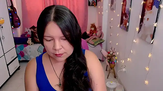 claryssa  online show from May 21, 9:46 pm