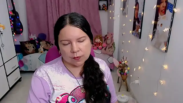 claryssa  online show from May 16, 10:36 am