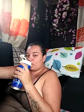 Horny kaylee online show from May 5, 10:35 pm