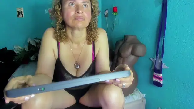 SheraHadee online show from May 13, 10:32 am