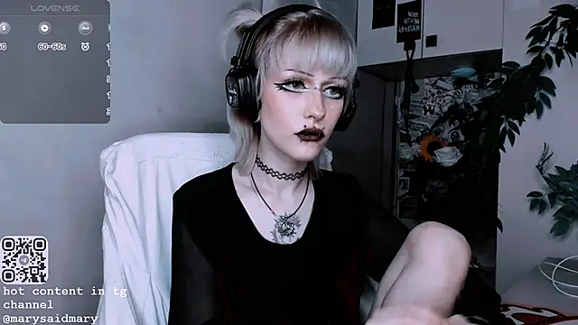 Snapshot of say_mary chatting on October 6, 8:46 pm say mary online show from October 6, 8:46 pm