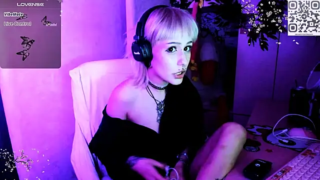 say mary online show from November 10, 4:57 pm