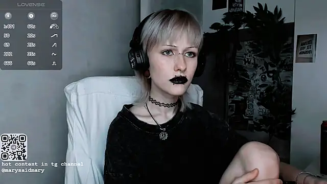 Snapshot of say_mary chatting on October 15, 12:46 am say mary online show from October 15, 12:46 am