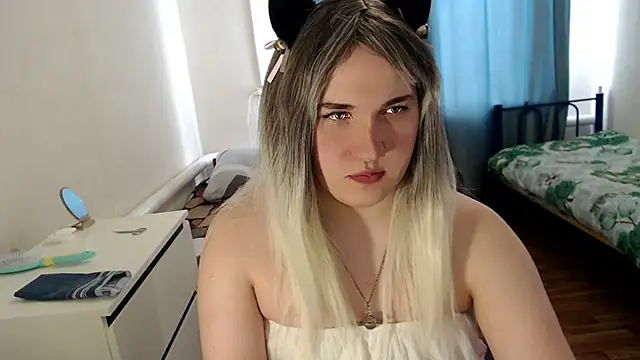 EvaMiron online show from March 12, 7:33 am