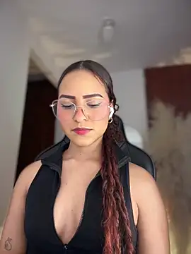 gretta kler1 online show from May 14, 12:49 am