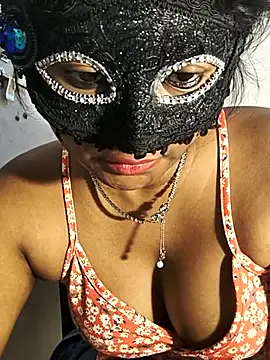 FANTASY QUEEN 07 online show from May 16, 10:36 am