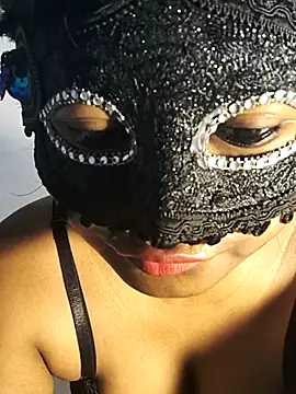 FANTASY QUEEN 07 online show from May 10, 3:08 am