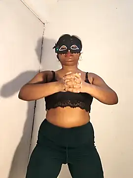 FANTASY QUEEN 07 online show from May 5, 2:47 am