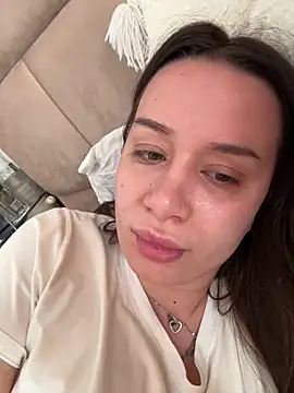 vixennn online show from May 26, 1:32 pm
