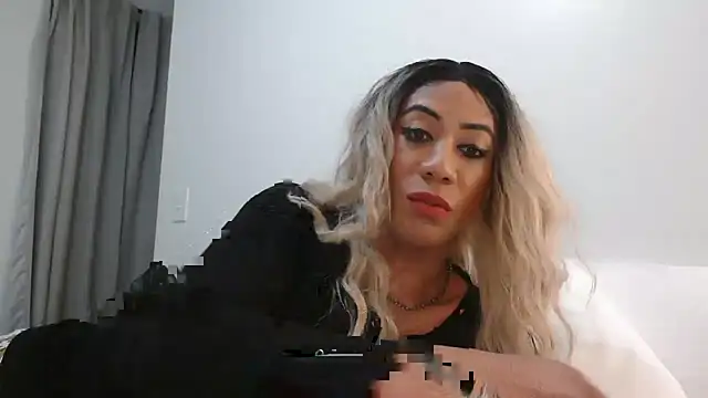 CaramelDipper online show from May 8, 7:11 am