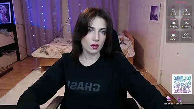 Daniela Cooperr online show from April 25, 5:10 pm