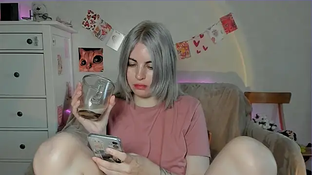 pawpaws online show from May 22, 8:56 am