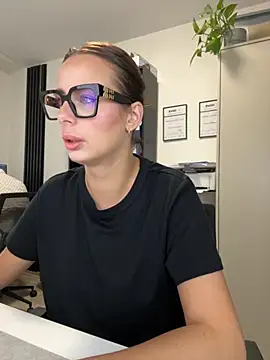 Snapshot of Hii_Lolla chatting on September 11, 6:58 am Hii Lolla online show from September 11, 6:58 am