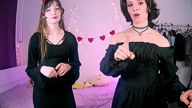 Violet Veliya online show from March 22, 5:41 pm