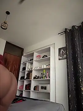 nasty hotbabe online show from November 17, 9:43 am