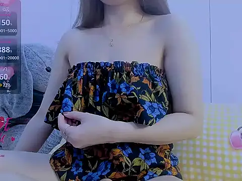 Linh diudang online show from May 18, 2:21 am